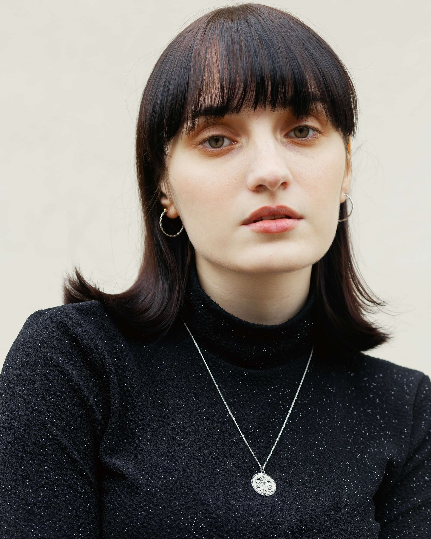 How To Style Necklaces And Turtlenecks Without Looking Weird | HuffPost Life